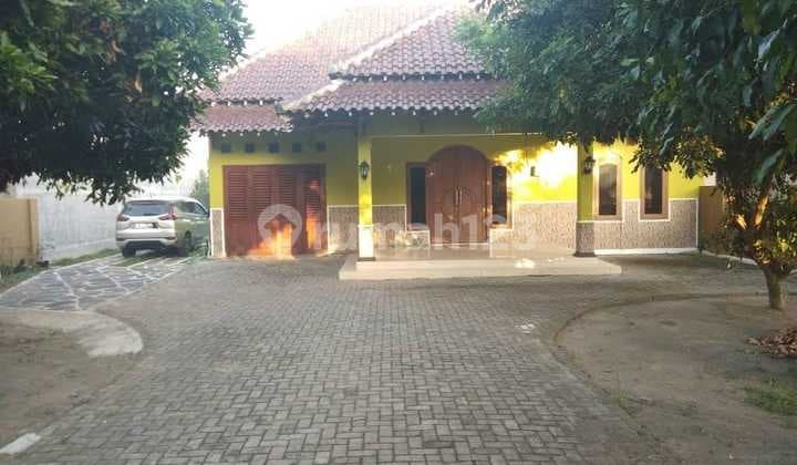 Rumah Dengan Halaman Luas Cocok Kantor Dan Hunian Lokasi Berbah