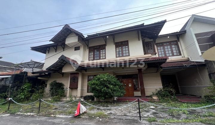 Gedung Ex Hotel Murah Area Jakal KM. 4 Dekat UGM Dan UNY