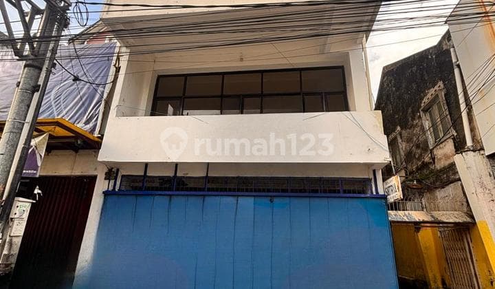 Disewakan Ruko Siap Pakai Lokasi Strategis Tengah Kota dan Area Bisnis