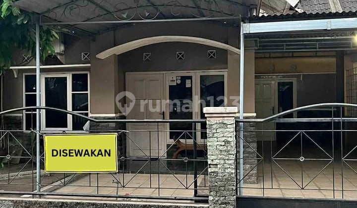 Rumah Disewakan Dalam Perumahan Onegate System Lokasi Dekat Pakuwon Mall
