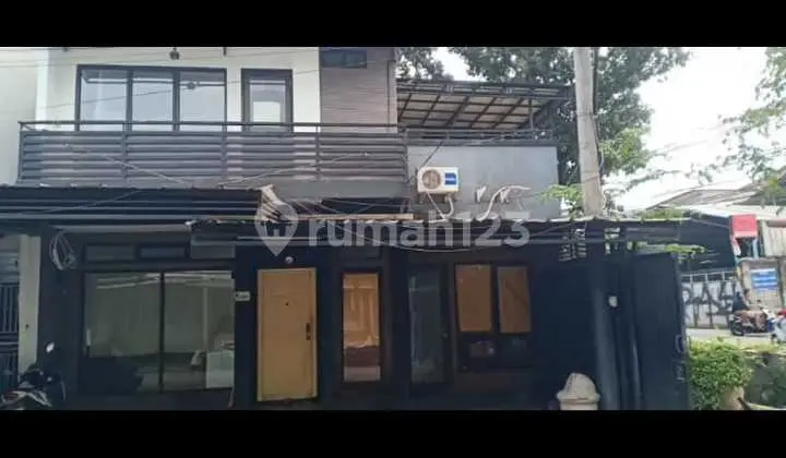 Disewa Rumah Town House Jalan Gandul Krukut Luas Tanah 128 M Luas Bangunan 160 M Bangunan 2 Lantai 3 Km Tidur Semua Ada Kamar Mandi Dalam 2 Kamar Tidur Ada Bathub 1 Kamar Art Semua Kamar Mandi Ada Water Heater Kitchen Set Carport bisa 3 Mobil, Harga 72,5