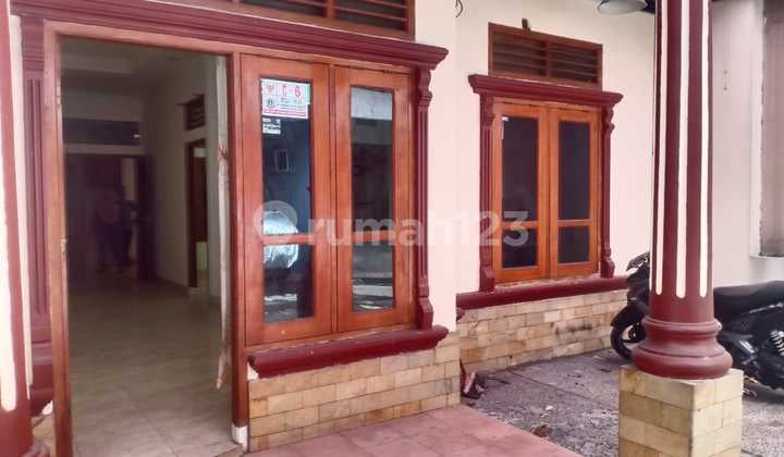 Dijual cepat rumah dalam komplek luas tanah 105M, bangunan 1 lantai, 3 kamar tidur, dalam komplek, wilayah Lenteng Agung, lokasi dekat stasiun KRL, harga 1,2 Miliyar Nego Sugi