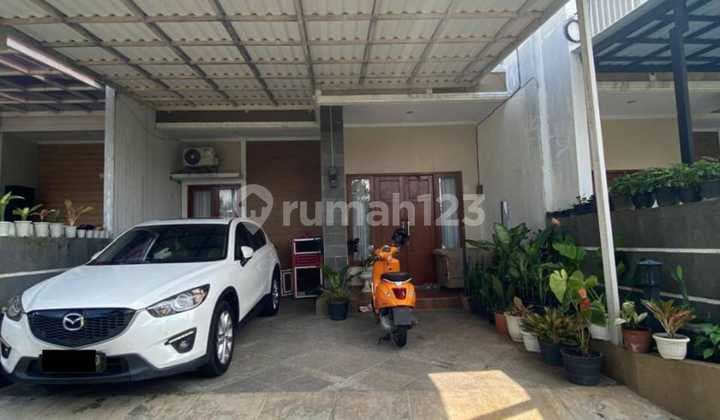 Dijual Rumah dalam Cluster Jagakarsa, Jakarta Selatan, lokasi dekat tol Brigif, luas tanah 148M, bangunan 200M, kamar tidur 5, kamar mandi 5, harga 2,8 Miliyar Nego Dwi