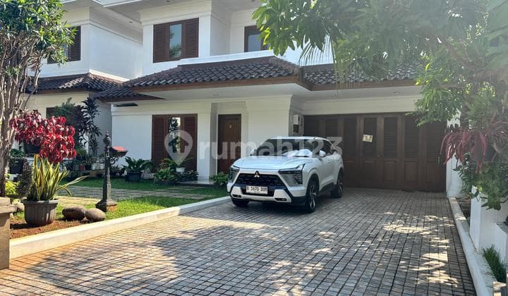 For Rent: House in a Complex in Pejaten Area, Land Area 400sqm, Building 300sqm 2 Floors, 5 Bedrooms, 4 Bathrooms, Semi Furnished, Swimming Pool, Garage for 2 Cars, Carport for 2 Cars, Price 375 Million Negotiable Per Year, Minimum Rent 2 Years.