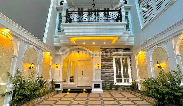 Rumah Mewah 2 Lantai di Jagakarsa Jakarta Selatan Siap Huni