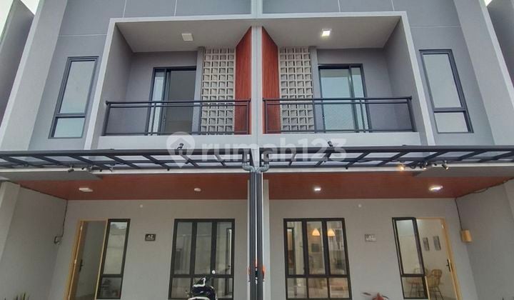 Rumah Murah Dua Lantai Dekat Kubah Mas Depok