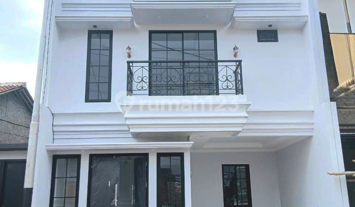 Jual Rumah Murah Rooftop di Pejaten Jakarta Selatan