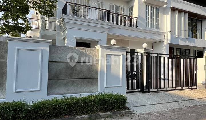 Jual Rumah 2 Lantai Private Pool Di Jaksel