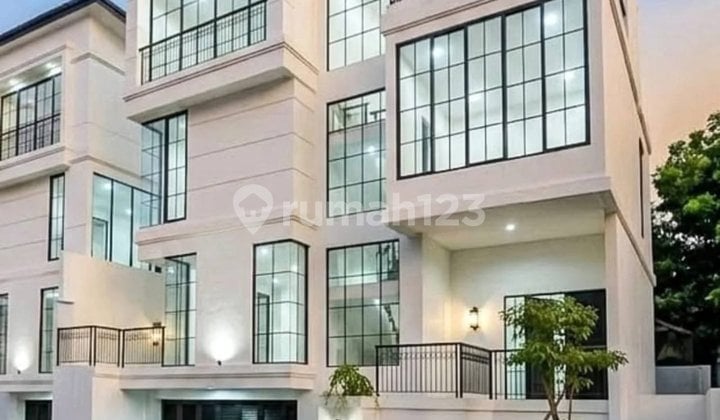 Jual Rumah Priavate Pool Dekat Ragunan dan Cilandak Jaksel