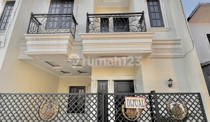 Rumah Dekat Gerbang Toll dan Ui di Beji Depok