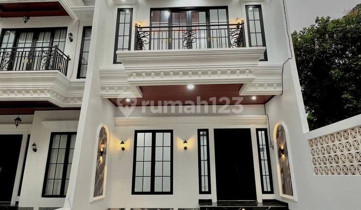 Rumah Rooftop Dekat Gerbang Tol Di Jagakarsa Jakarta Selatan