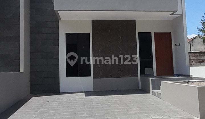 Rumah 2 Lantai di Budi Sari Cimahi dkt Setraduta Cihanjuang Sariwangi