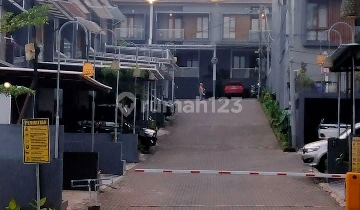 Tanah di Sariwangi dkt Cihanjuang Pemkot Cimahi Pasteur SHM