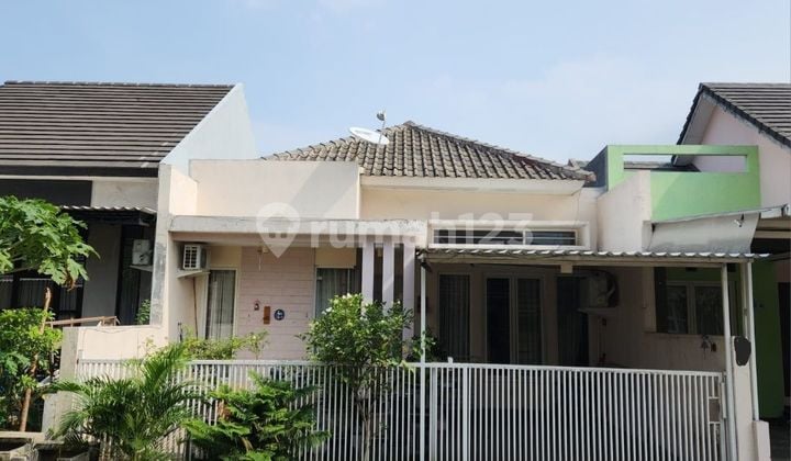 Quick sale: Ready-to-occupy house in Taman Indah Regency, Sidoarjo.