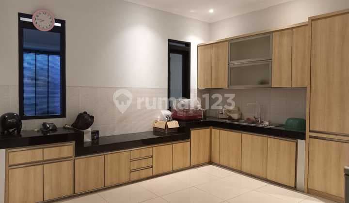 Rumah Lux Mainroad Citarum Bandung