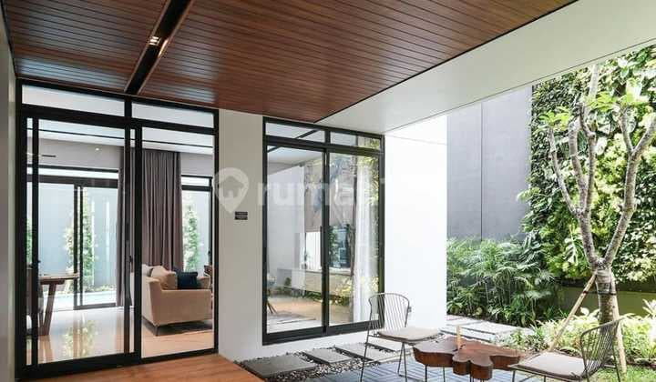 NILAPADMI HOUSE Kota Baru Parahyangan (An Aesthetic Living)