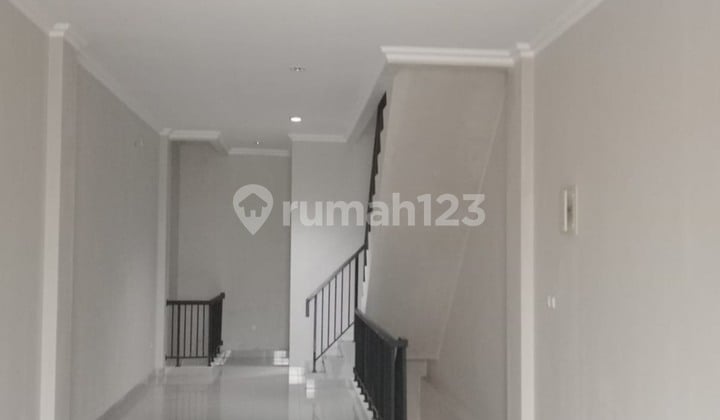 Di jual harga murah ruko sentra niaga green lake city