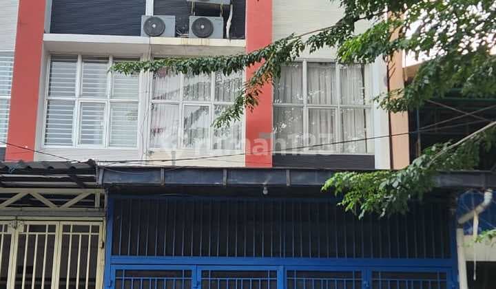 Dijual Rukan di Muara Karang 3Lt Uk 4.5X20 M² At Jakarta Utara