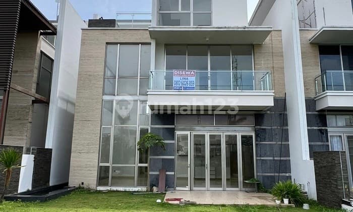 For Sale House Pik Golf Island Mozart View Golf 3 Floors Size 420M² Kitchen Set in North Jakarta