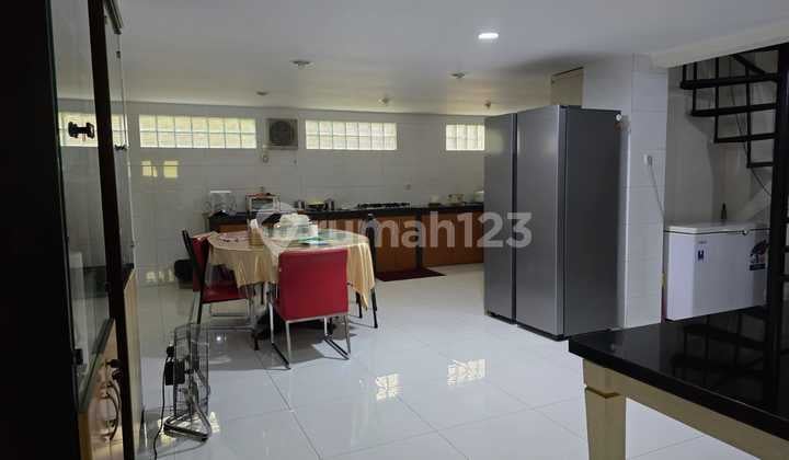 For Sale 10X18 3-Story House Nice Bgm Pantai Indah Kapuk North Jakarta
