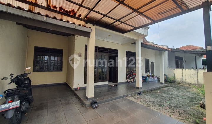 Dijual Rumah 2 Lantai 5 KT Kondisi Siap Huni Dekat Tol di Perumahan Patria Jaya, Bekasi