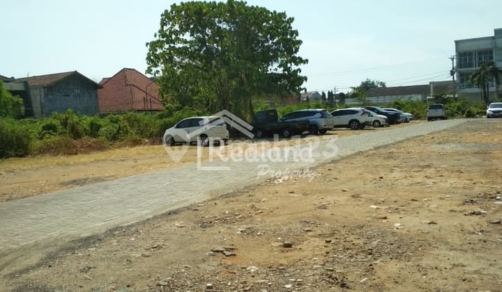 Tanah Strategis di Mt Haryono , Semarang Lz 4125