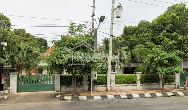 Rumah di Gajahmada , Semarang Lz Tt 4404