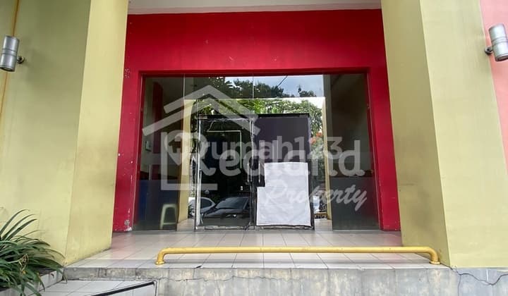 Shop House in Solo Square, Laweyan Surakarta, Plot Area 4484