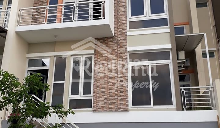 Rumah di Perum Bukit Wahid Manyaran , Semarang Tt Lz 4633