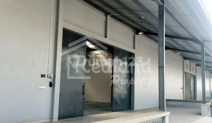 Gudang di Jl Lingkar Kudus Si Tt 6931
