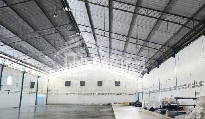 Gudang di Tugu Industri Raya , Semarang ( Vn Tt 8339 )
