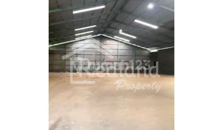 Gudang di Jl Raya Batang Weleri ( Tt Si 8134 )