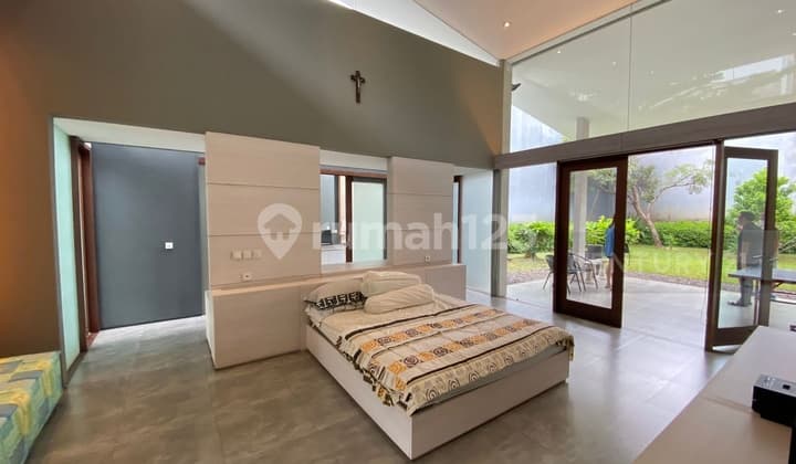 Rumah Terbesar Dan Mewah Dalam Kawasan Elit Kelapa Gading