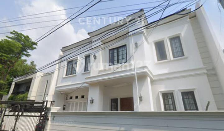 Rumah Mewah di Pulomas Kondisi Bangunan Masih Baru
