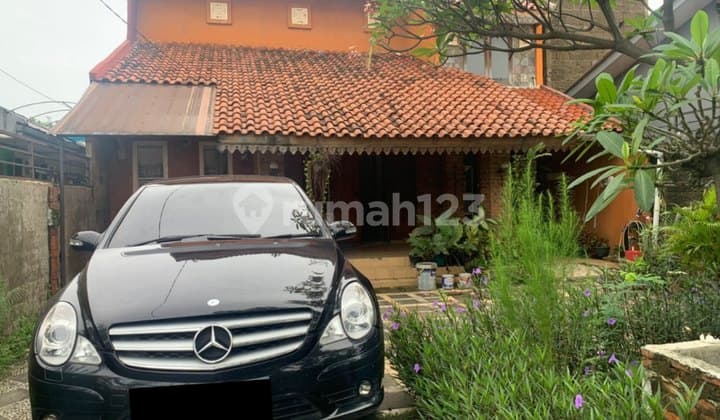 Turun Harga Rumah Bagus 2 Lantai Siap Huni di Swadaya Pondok Gede