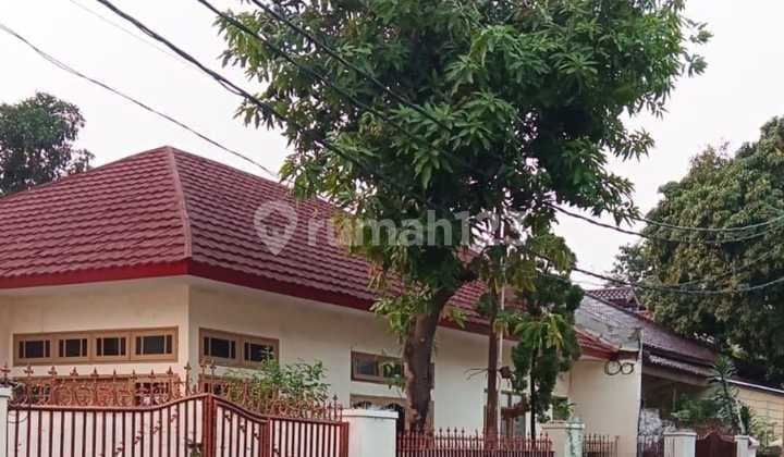 Rumah Satu Lantai Di Pulo Asem Jakarta Timur