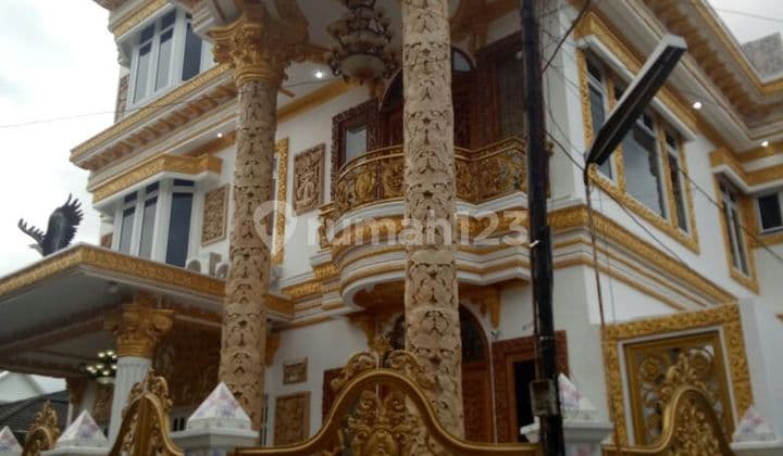 Dijual Rumah Mewah Klasik di Kampung Ambon, Jakarta Timur