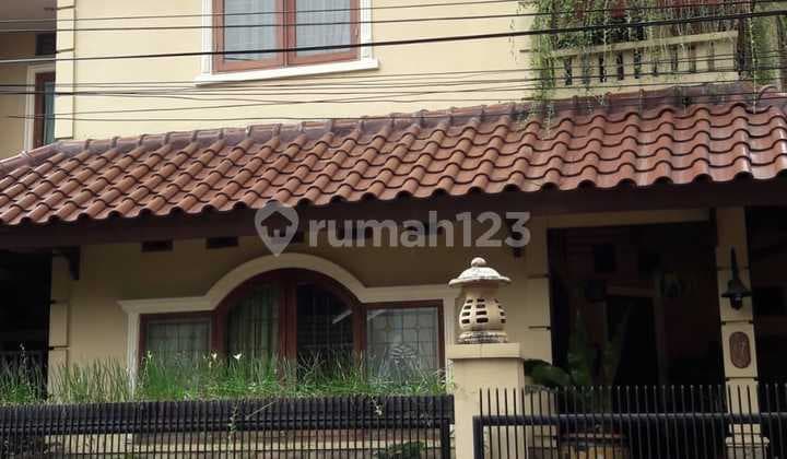 For Sale House Located in Tanah Kusir, South Jakarta