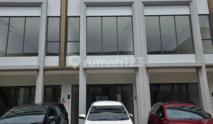 Dijual Ruko 2 Lantai di Gading Serpong Tangerang Dekat Tol , Pusat Keramaian , Masih Baru
