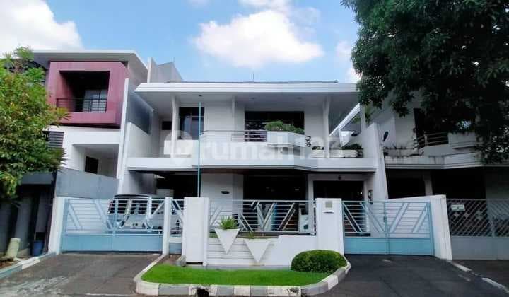 Rumah Kokoh Intercon Blok M1 Lokasi Bagus Lingkungan Asri