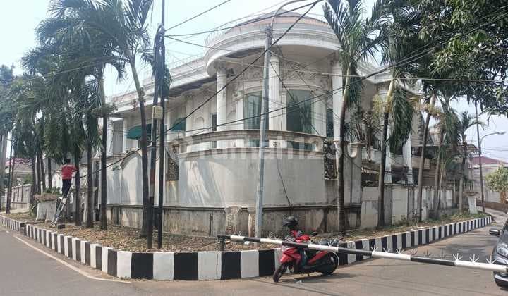 Rumah Classic Bebas Banjir di Pusat Kota Pulomas Pulo Gadung