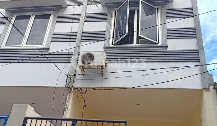 Rumah Siap Huni Bebas Banjir di Jelambar Baru Jakarta Barat