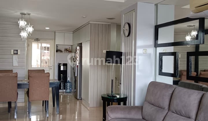 Puri Park Residence 2BR Semi Furnished
