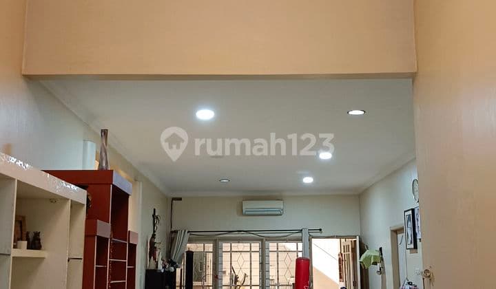 Meruya Rumah Semi Furnished Bebas Banjir