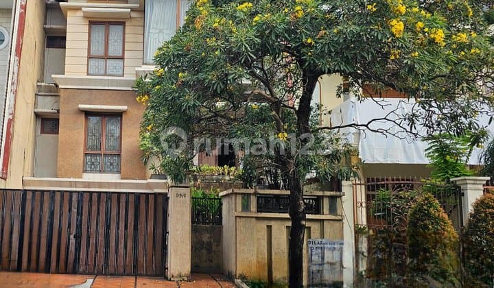 Permata Buana Rumah 3 Lantai Hadap Utara