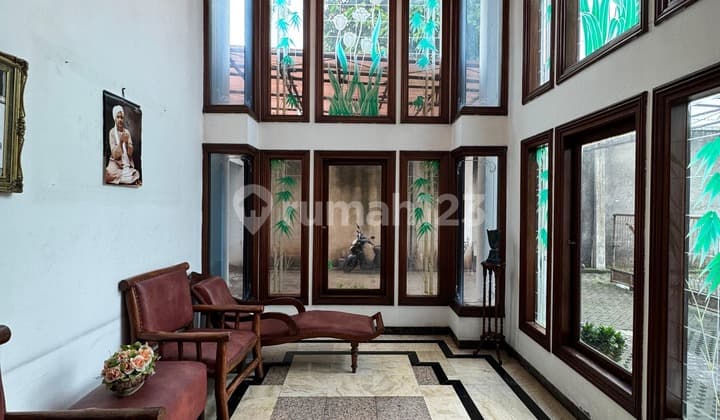 Kebayoran Lama Rumah Dalam Townhouse