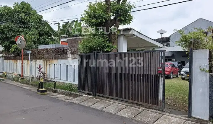 South-East Facing Land Plot, Land Area 400M2 in Utan Kayu