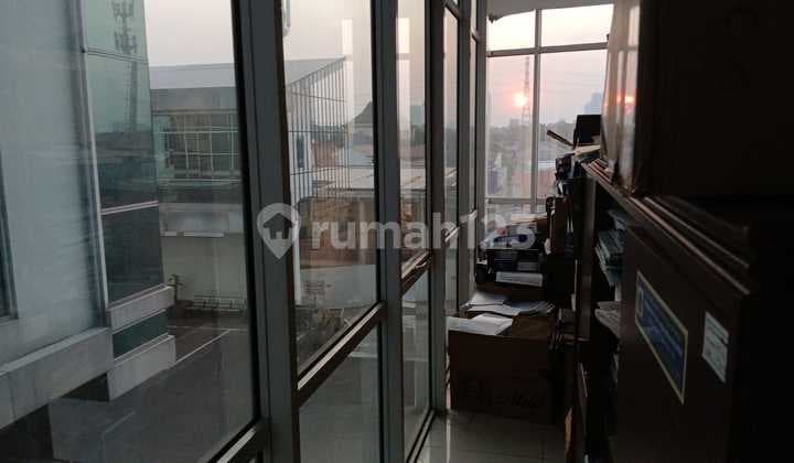 6-Storey Shop House with Lift and Basement in Mampang