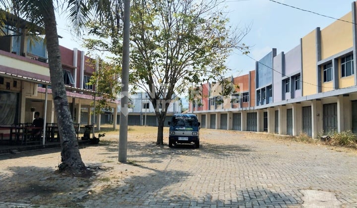35 TWO-STORY SHOP HOUSES STRATEGIC LOCATION NEAR MARBELLA ANYER HOTEL