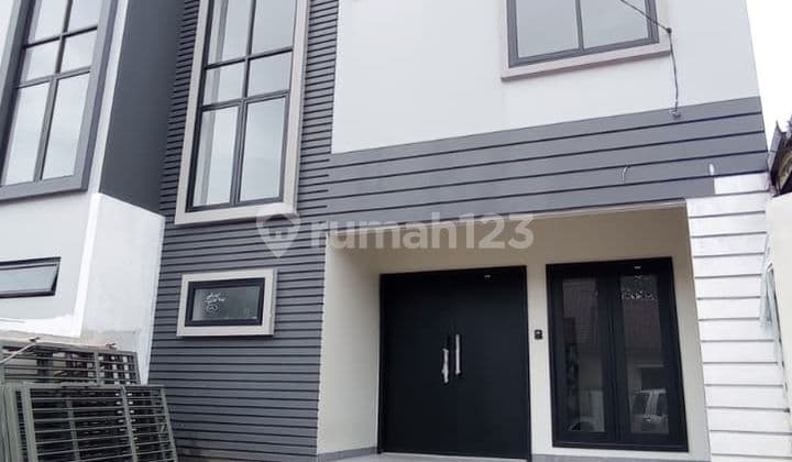 Rumah New Minimalis Modern 2 Lantai di Griya Loka Sektor 1.3 Bsd